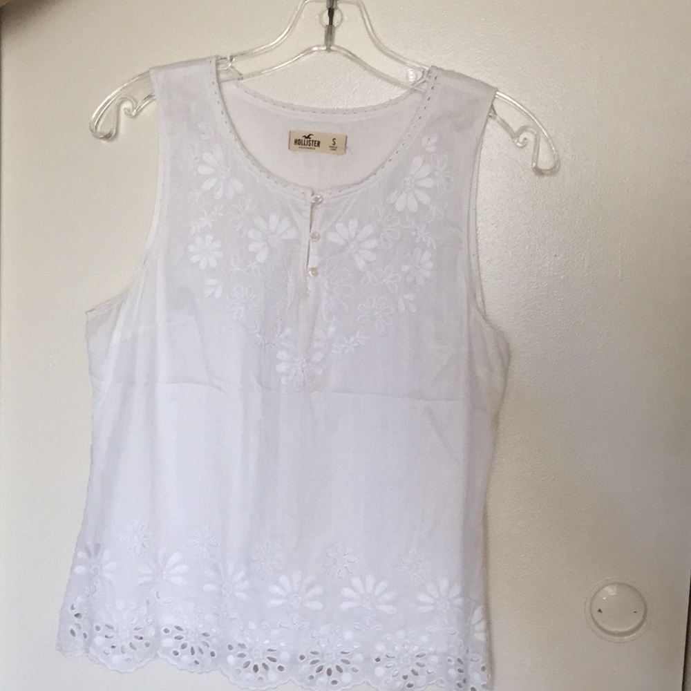 Hollister top